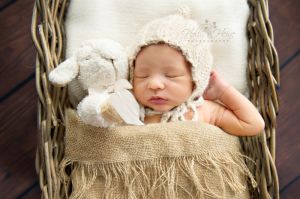 Newborn Photographer-5.jpg